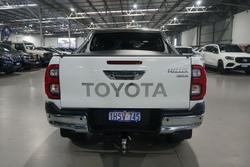 2022 Toyota
Hilux SR5