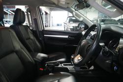 2022 Toyota
Hilux SR5