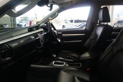 2022 Toyota
Hilux SR5