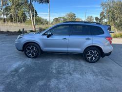 2015 SUBARU
FORESTER 2.5i-S