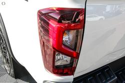 2025 Nissan Navara PRO-4X D23 MY25 4X4 Dual Range White Pearl