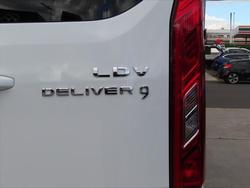 2025 LDV
Deliver 9