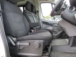2025 LDV
Deliver 9