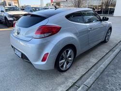 2012 Hyundai
Veloster +
