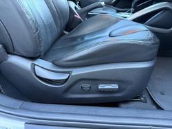 2012 Hyundai
Veloster +