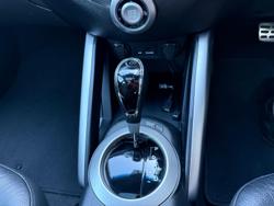 2012 Hyundai
Veloster +