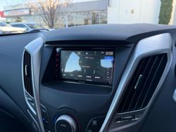 2012 Hyundai
Veloster +