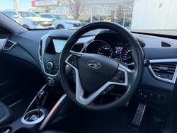 2012 Hyundai
Veloster +