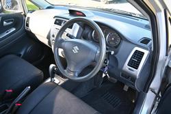 2007 Suzuki
Liana