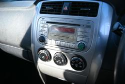 2007 Suzuki
Liana