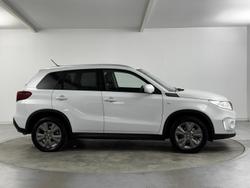 2024 Suzuki
Vitara