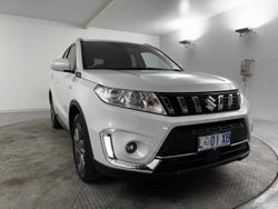 2024 Suzuki
Vitara