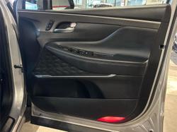 2019 Hyundai
                Santa Fe Highlander