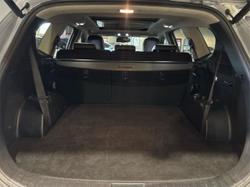 2019 Hyundai
                Santa Fe Highlander