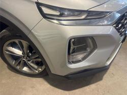 2019 Hyundai
                Santa Fe Highlander
