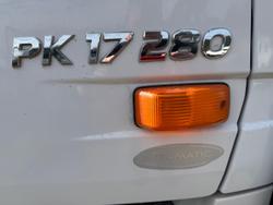 2016 UD Pk17 280 WHITE
