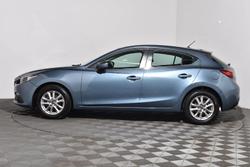2015 Mazda
3 Maxx