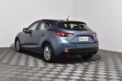 2015 Mazda
3 Maxx