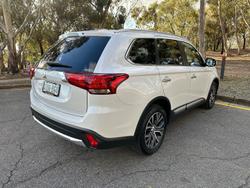 2015 Mitsubishi
                Outlander Exceed