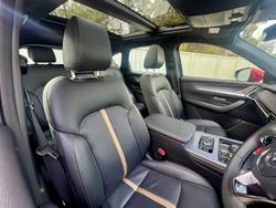 2023 Mazda
CX-60 P50e Azami