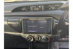 2019 Toyota
Hilux SR