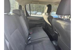 2019 Toyota
Hilux SR