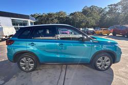 2023 Suzuki
Vitara