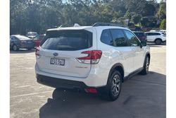 2021 Subaru
Forester 2.5i