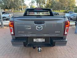 2024 Mazda
BT-50 SP
