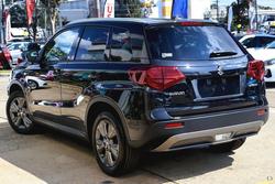 2024 Suzuki
Vitara 2WD