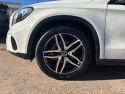 2017 Mercedes-Benz
GLA-Class GLA180