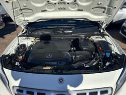 2017 Mercedes-Benz
GLA-Class GLA180
