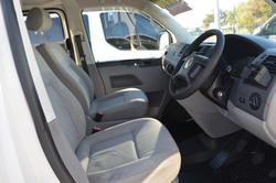 2005 Volkswagen
                Transporter 