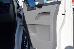 2005 Volkswagen
                Transporter 