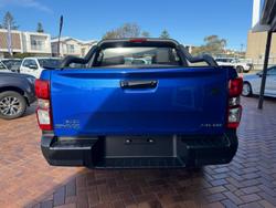 2025 Isuzu D-MAX X-RIDER