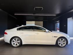 2016 JAGUAR
XE 20d PRESTIGE