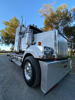 2015 Western Star 4864
