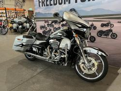 2015 Harley-davidson 2015 HARLEY DAVIDSON 1700CC FLHXSE CVO STREET GLIDE MERCURY / SMOKY QUARTZ