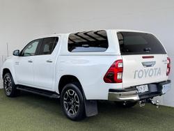 2020 Toyota
Hilux SR5