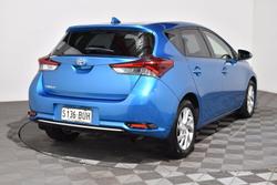 2017 Toyota
Corolla Ascent Sport