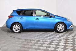 2017 Toyota
Corolla Ascent Sport