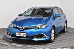 2017 Toyota
Corolla Ascent Sport