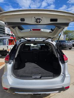 2017 Nissan
X-TRAIL ST-L