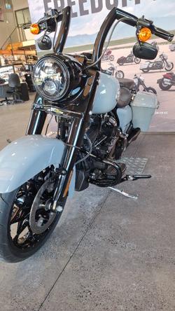 2024 Harley-davidson FLHRXS ROAD KING SPECIAL BILLIARD GREY