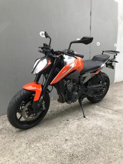 2018 KTM
                790 Duke 