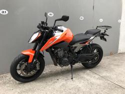2018 KTM
                790 Duke 