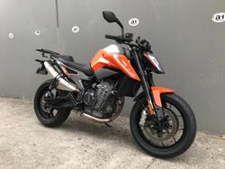 2018 KTM
                790 Duke 