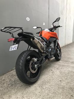 2018 KTM
                790 Duke 