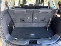 2022 Ford
                Everest Ambiente