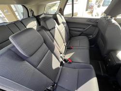 2022 Ford
                Everest Ambiente